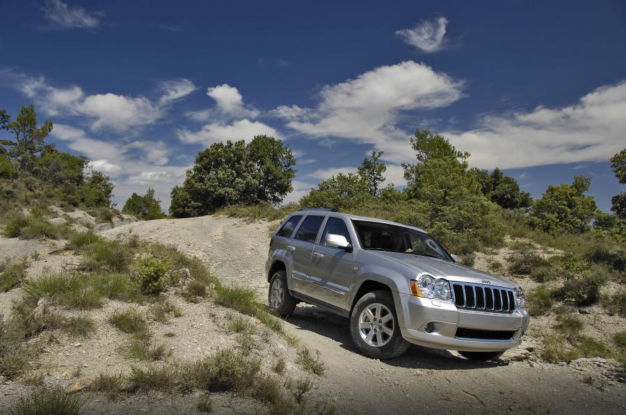  Jeep Grand Cherokee 2008 года  (фото 10 из 48)